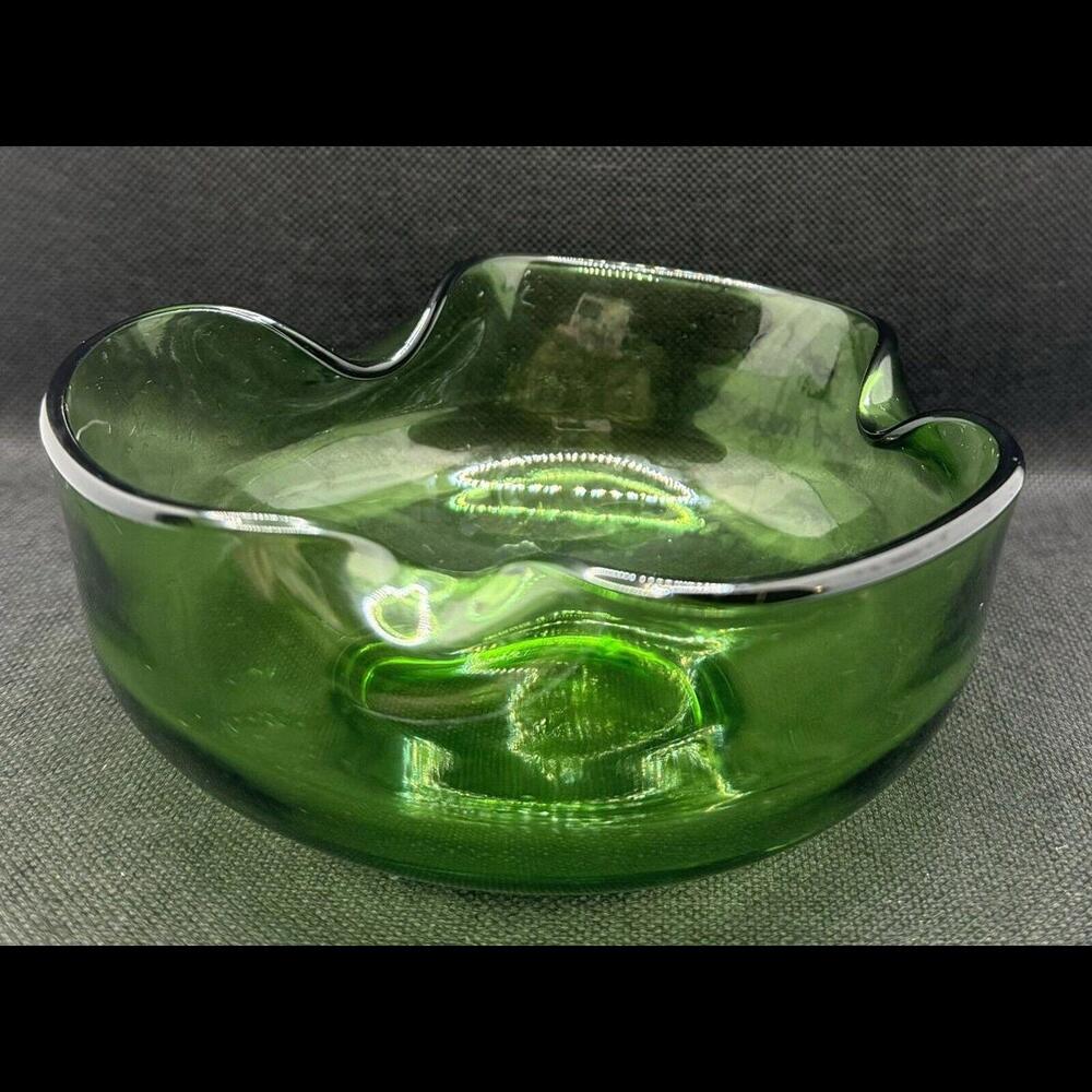 Vintage Anchor Hocking Avocado Green Glass  Dip Pinched Petal Bowl